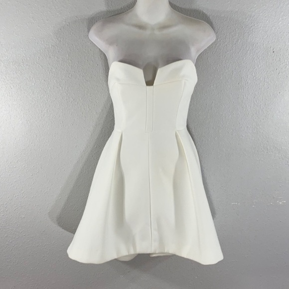 Keepsake the Label Divide off white ivory strapless dress N14 - Picture 5 of 14